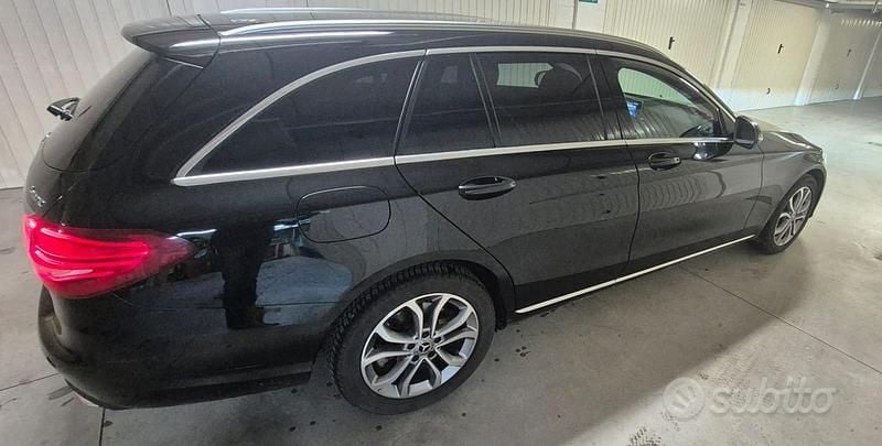 Usata Mercedes C220 Exclusive 170 CV (125 kW) 2017 Nero Station wagon