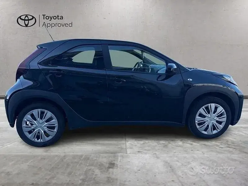 Usata Toyota Aygo X Active 72 CV (52 kW) 2025 Nero SUV