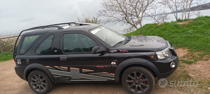 Nero Usata 2005 Land Rover Freelander SUV | 3400 € (Cara) - Immagine 1/4