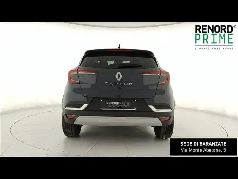 Usata Renault Captur Techno 90 CV (66 kW) 2024 Grigio scuro SUV