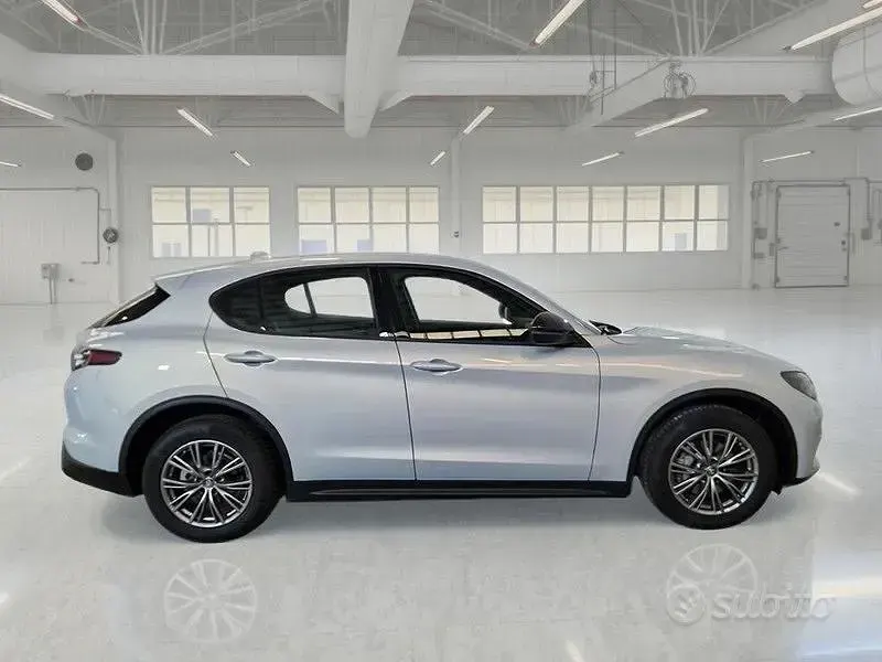 Usata Alfa Romeo Stelvio Super 160 CV (117 kW) 2023 Grigio SUV