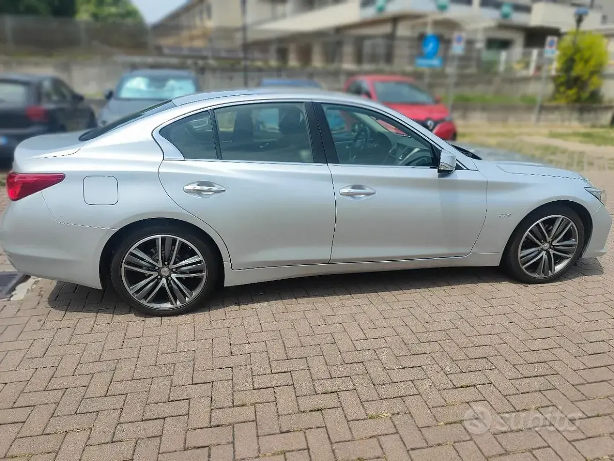 Usata Infiniti Q50 170 CV (125 kW) 2016 Grigio Berlina