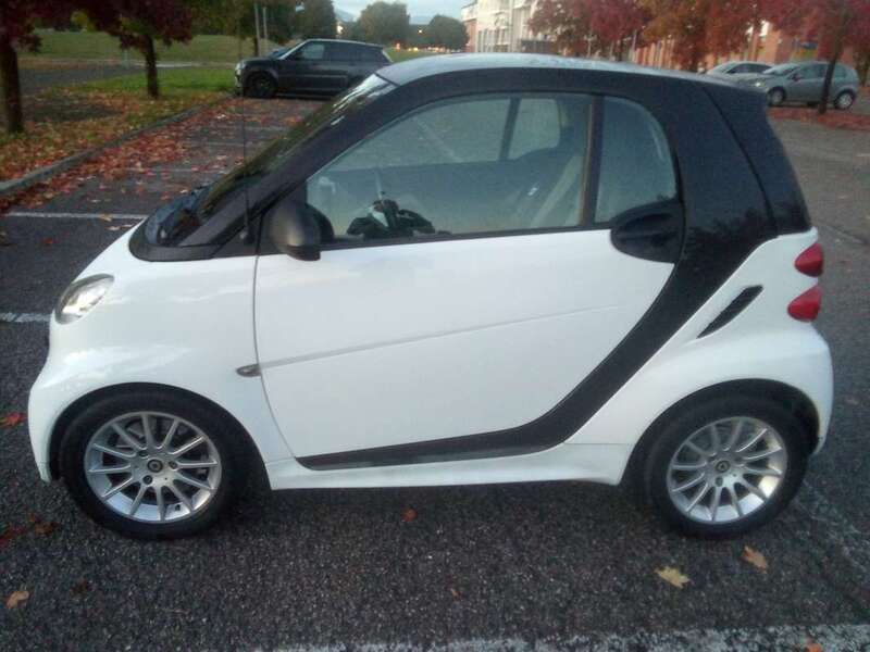 Bianco Usata 2013 Smart ForTwo Coupé Passion Due volumi | 4300 € (Ottimo prezzo) - Immagine 1/4