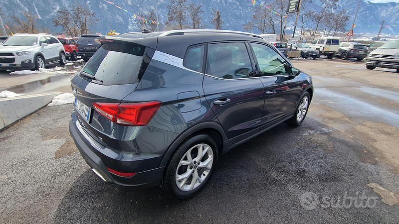 Usata Seat Arona FR 95 CV (69 kW) 2024 Grigio SUV