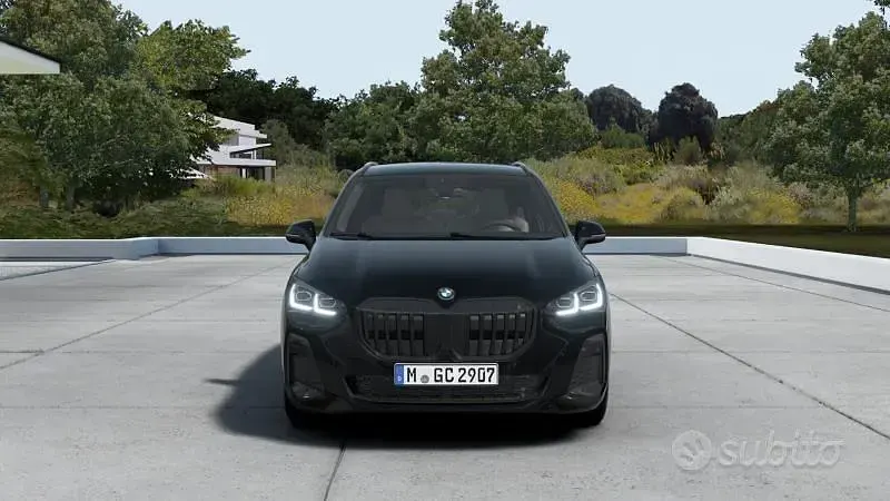 Nuova BMW 218 Active Tourer M Sport 136 CV (100 kW) 2026 Black sapphire metallizzato Monovolume