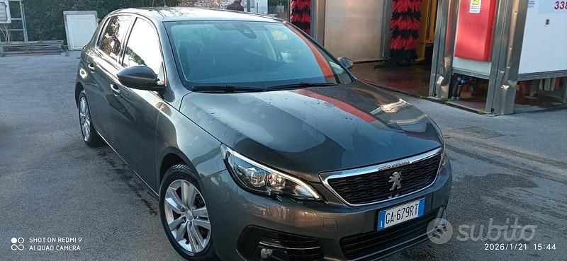 Usata Peugeot 308 130 CV (95 kW) 2020 Grigio Berlina
