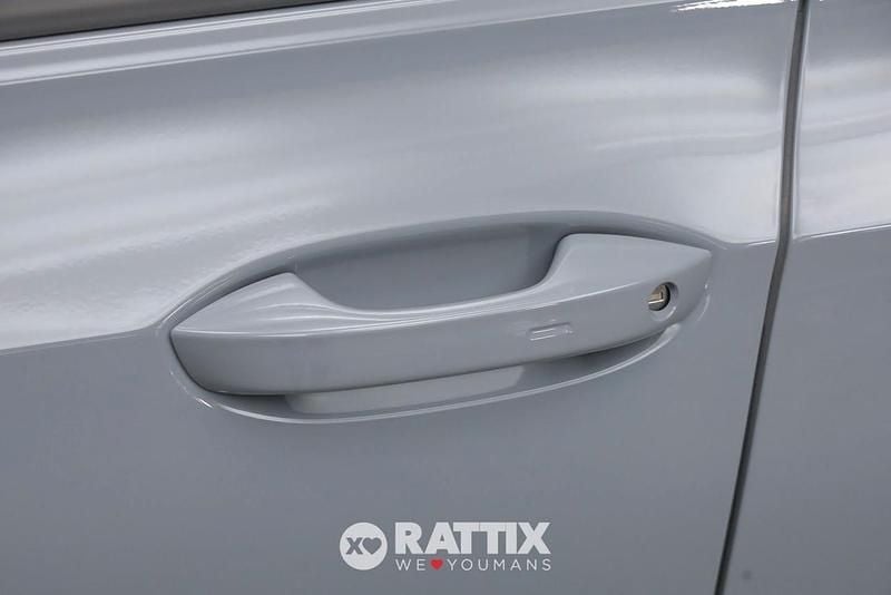 Nuova VW Golf VIII Edition 116 CV (85 kW) 2025 Moonstone grey Berlina