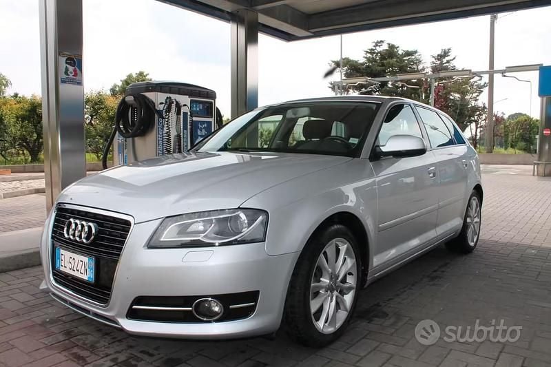 Begagnad Audi A3 Ambition 140 HK (102 kW) 2012 Grå Halvkombi