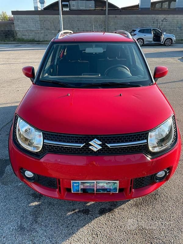 Usata Suzuki Ignis 90 CV (66 kW) 2017 Rosso SUV
