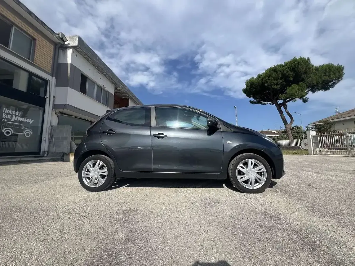 Usata Toyota Aygo X-clusiv 69 CV (50 kW) 2015 Other Utilitaria