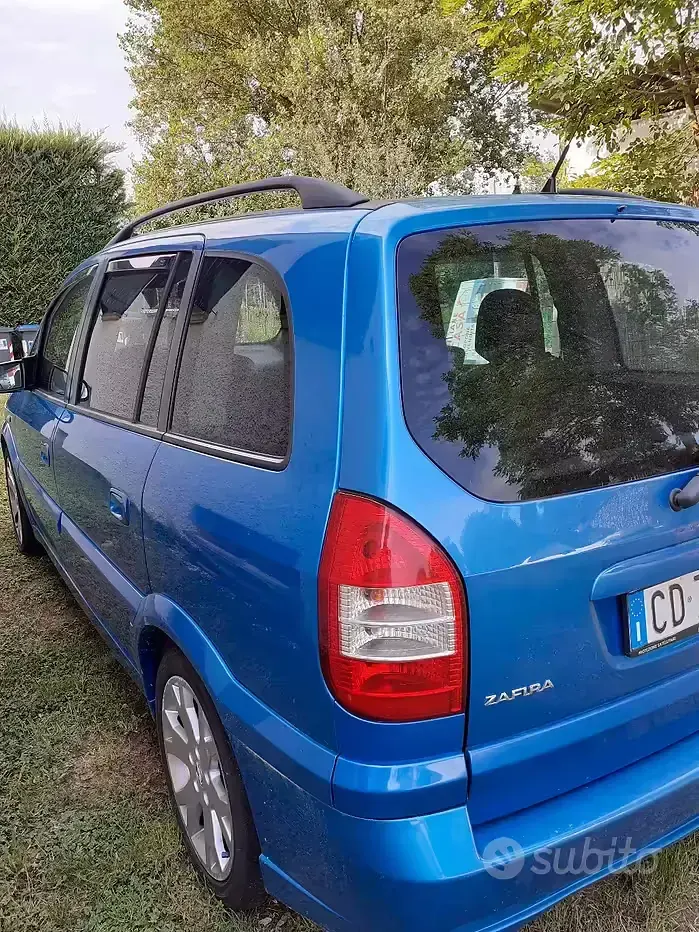 Usata Opel Zafira OPC 200 CV (147 kW) 2003 Blu Monovolume