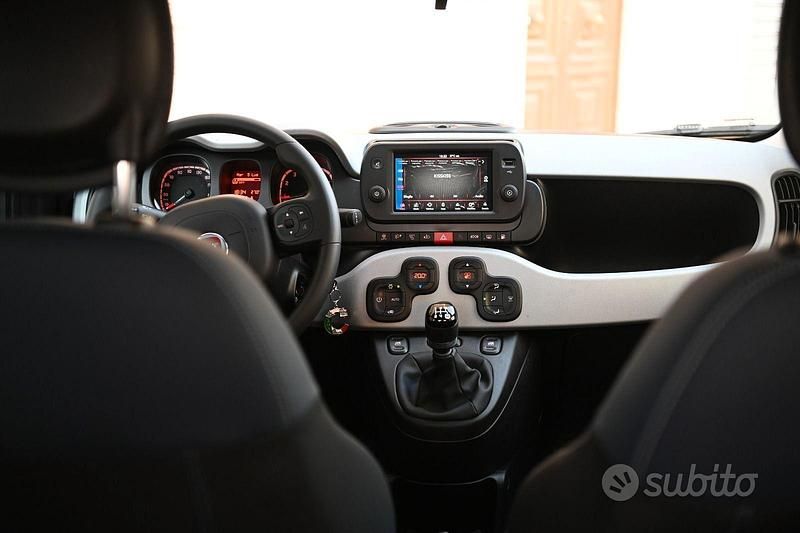 Usata Fiat Panda Cross Cross 84 CV (61 kW) 2022 Grigio Utilitaria