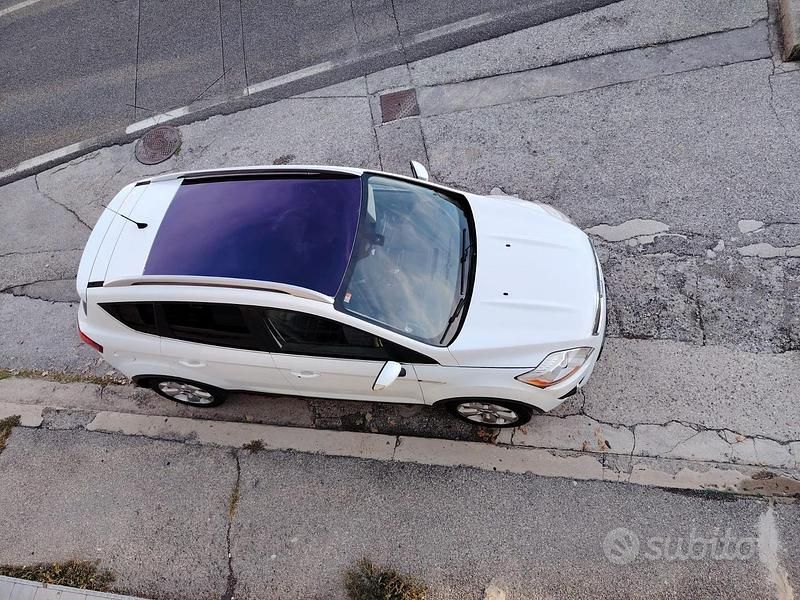 Usata 2012 Ford Kuga SUV | 6800 € (Buon prezzo) - Immagine 1/4