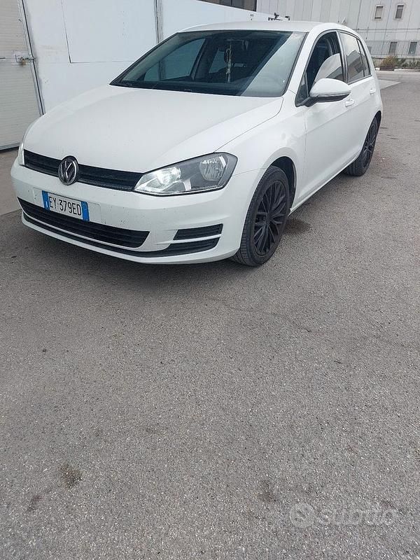 Usata VW Golf VII 110 CV (80 kW) 2015 Bianco Berlina
