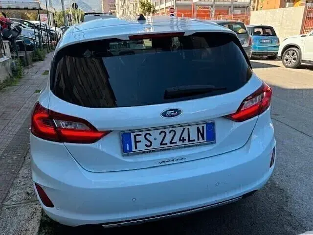 Second-hand Ford Fiesta Vignale 100 CP (73 kW) 2018 Alb Berlinǎ