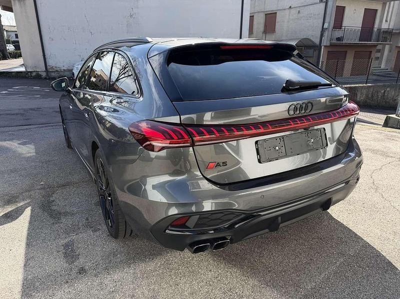 Usata Audi A5 S-Line 204 CV (150 kW) 2025 Grigio Station wagon