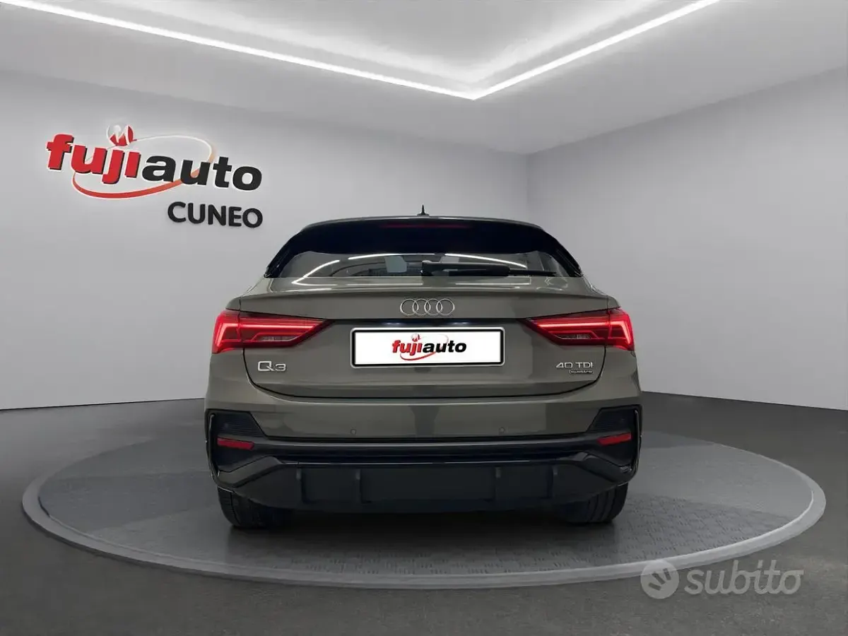 Usata Audi Q3 Sportback S-Line 200 CV (147 kW) 2022 Rosso SUV