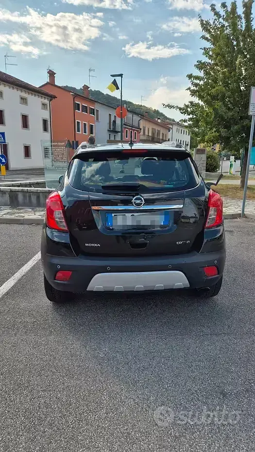 Usata Opel Mokka 131 CV (96 kW) 2013 Nero SUV