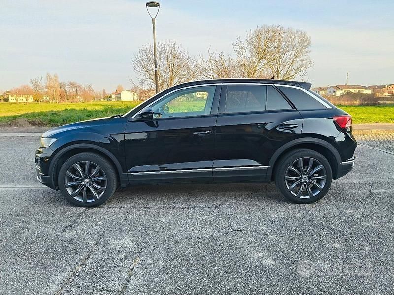 Usata VW T-Roc Advance 150 CV (110 kW) 2018 Nero SUV