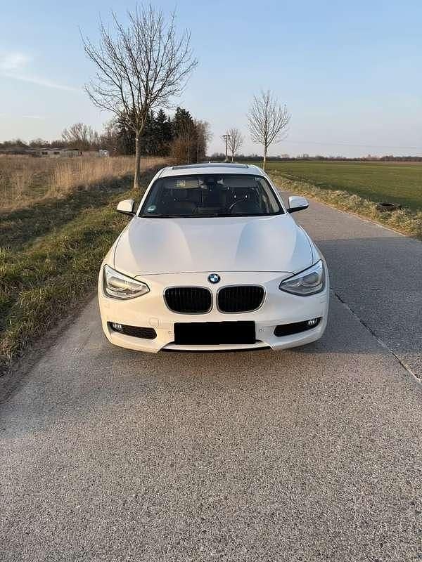 Usata BMW 118 143 CV (105 kW) 2015 Bianco Utilitaria