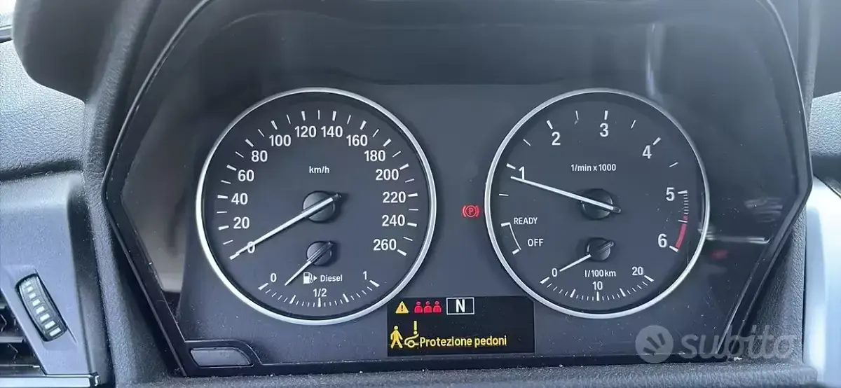 Usata BMW 218 150 CV (110 kW) 2016 Bluazzurro Monovolume