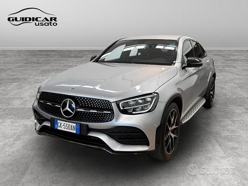 Argento hightech Usata 2022 Mercedes GLC300 Premium Coupé | 47.000 € (Buon prezzo) - Immagine 1/4
