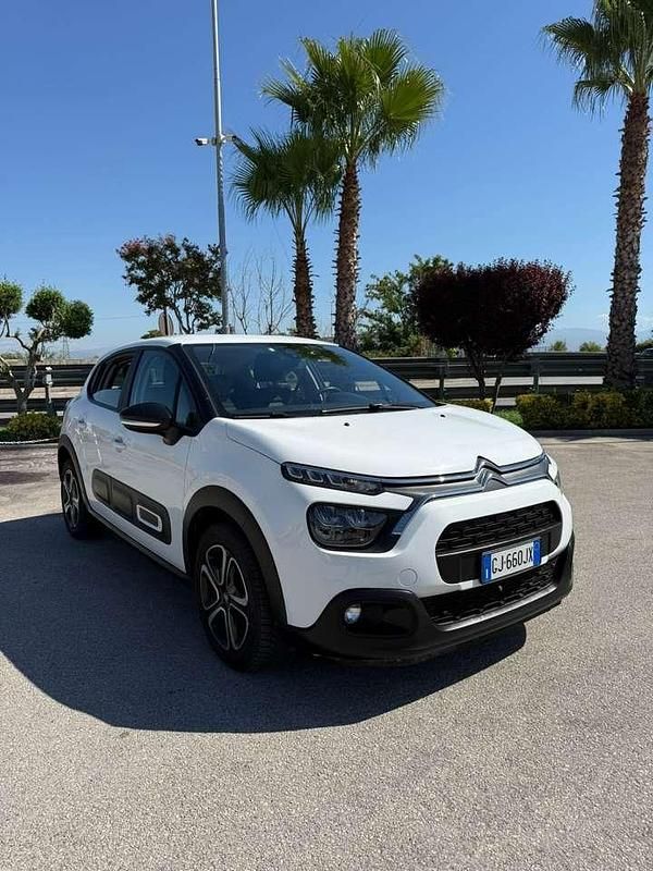 Usata Citroën C3 Shine 102 CV (75 kW) 2022 Other Utilitaria