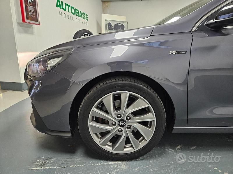 Usata Hyundai i30 N Line 120 CV (88 kW) 2019 Grigio Berlina