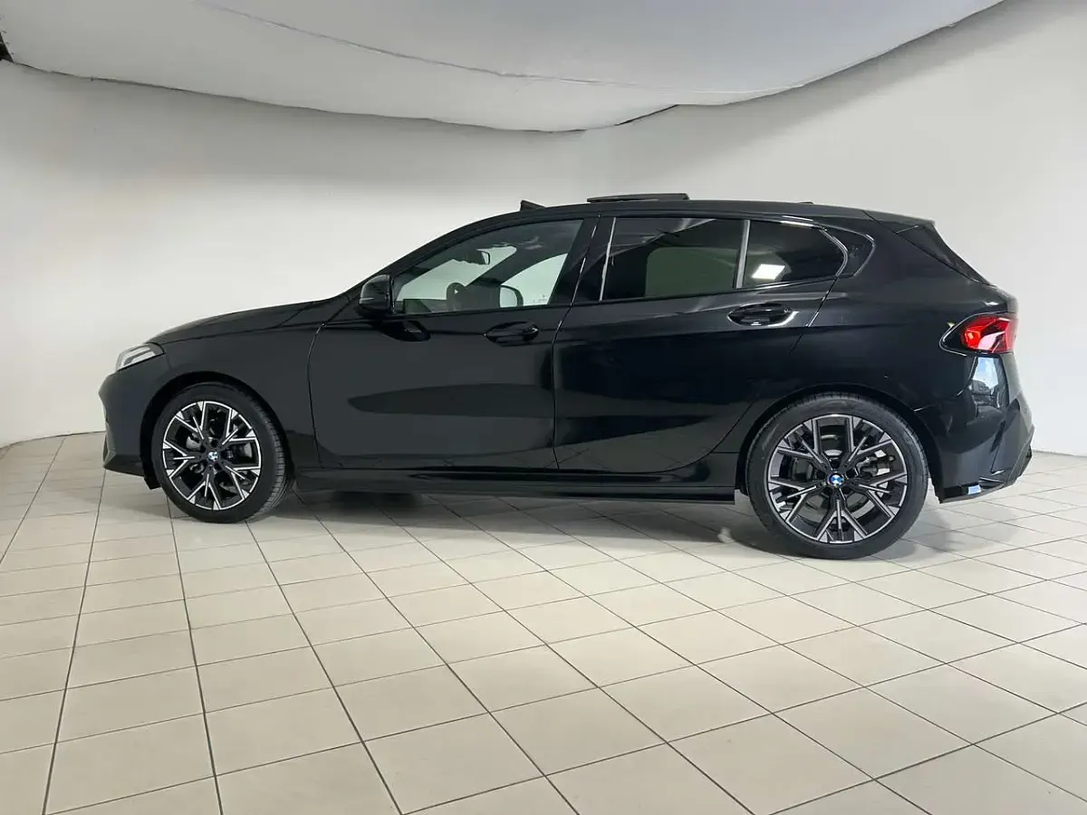 Usata BMW 120 M Sport 170 CV (125 kW) 2025 Nero Utilitaria