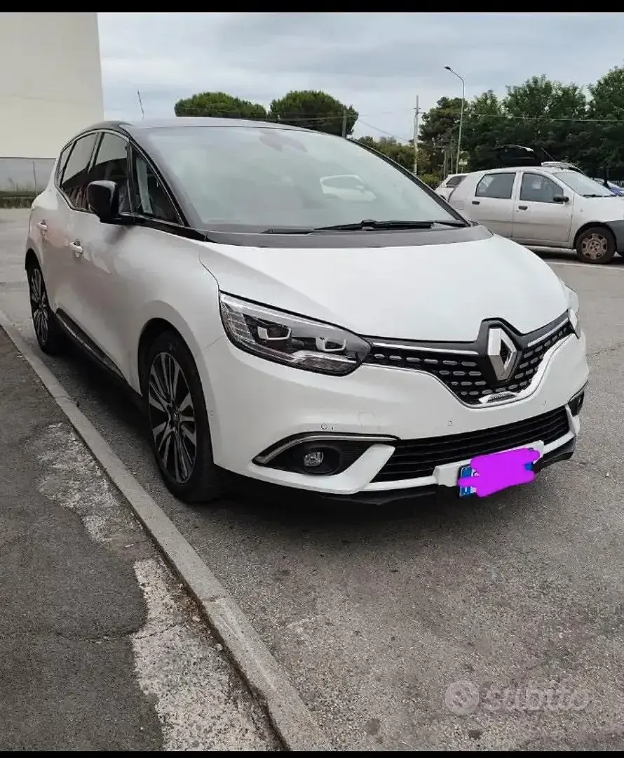 Usata Renault Scénic IV 120 CV (88 kW) 2021 Bianco Monovolume
