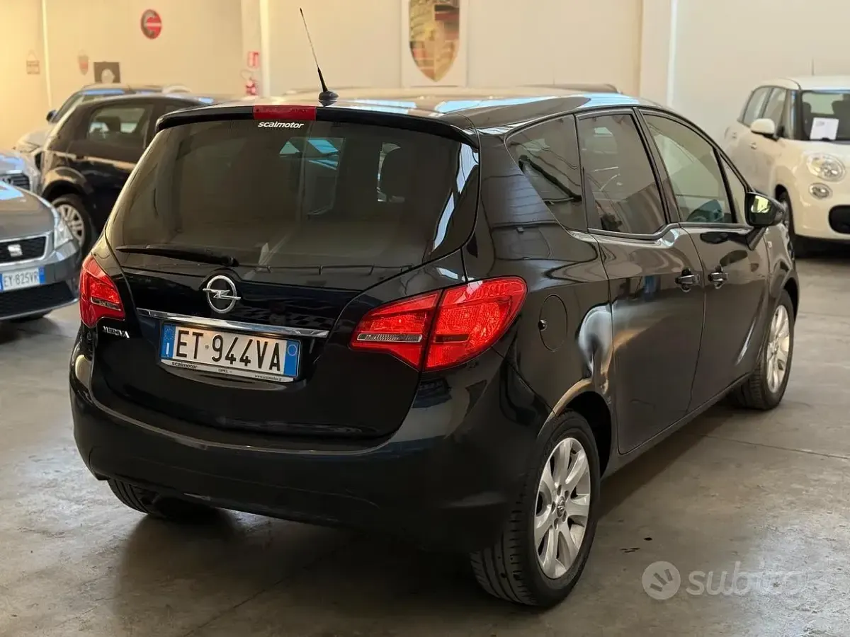 Usata Opel Meriva Cosmo 101 CV (74 kW) 2014 Nero Monovolume