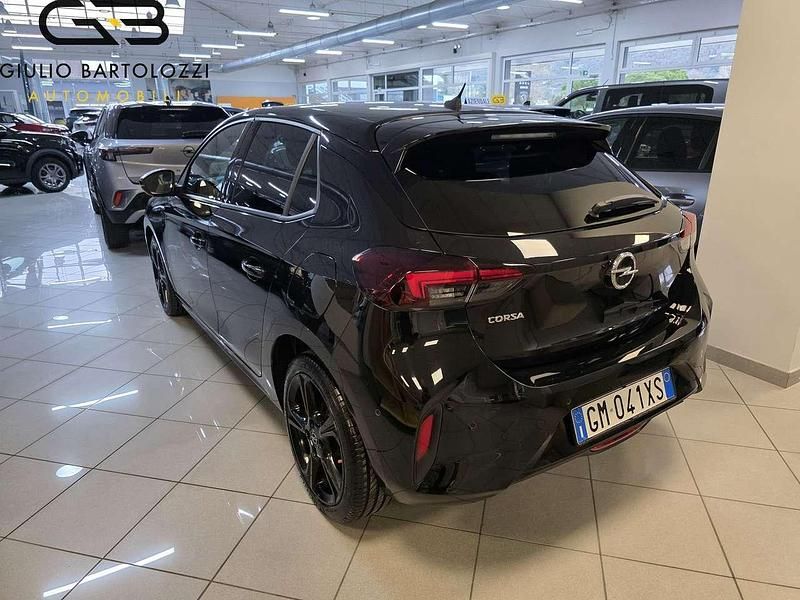 Usata Opel Corsa Elegance 102 CV (75 kW) 2023 Blu/azzurro Utilitaria