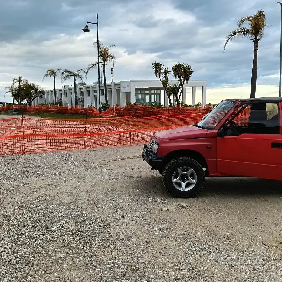 Usata Suzuki Vitara 1991 Rosso Cabrio