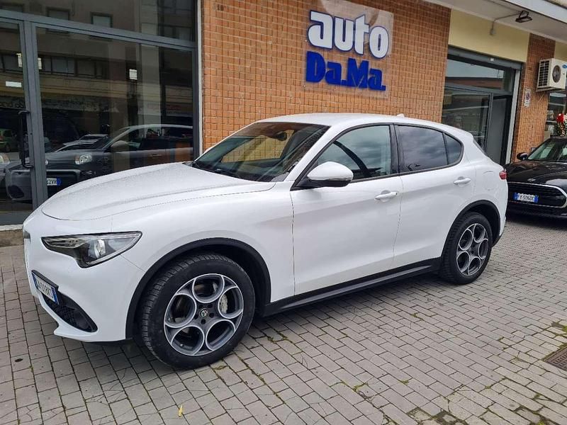 Bianco Usata 2020 Alfa Romeo Stelvio Tech Edition SUV | 24.500 € (Buon prezzo) - Immagine 1/4