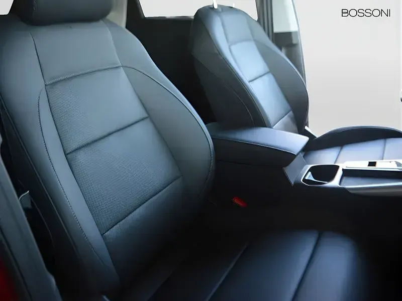 Usata MG ZS Luxury 197 CV (144 kW) 2025 Rosso SUV