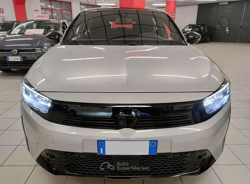 Usata Opel Corsa 101 CV (74 kW) 2025 Argento Utilitaria