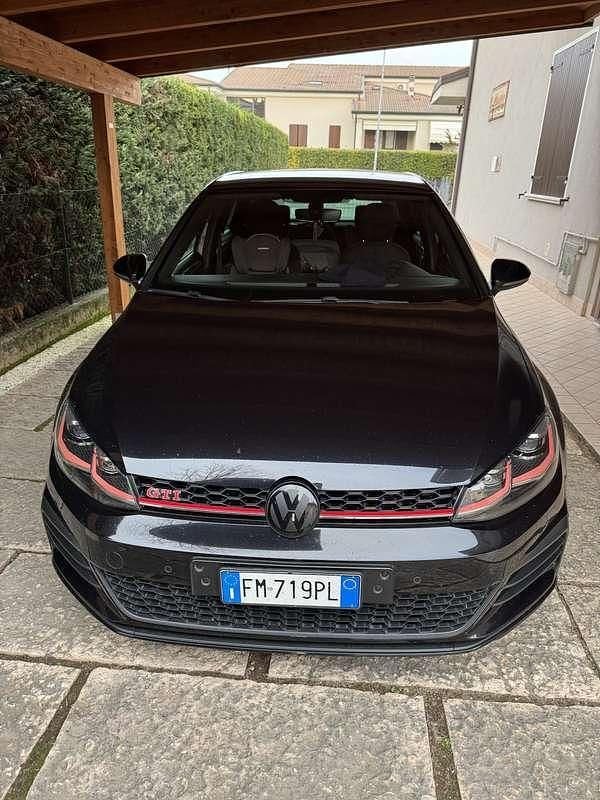 Usata 2017 VW Golf GTI Berlina | 18.000 € (Super prezzo) - Immagine 1/4