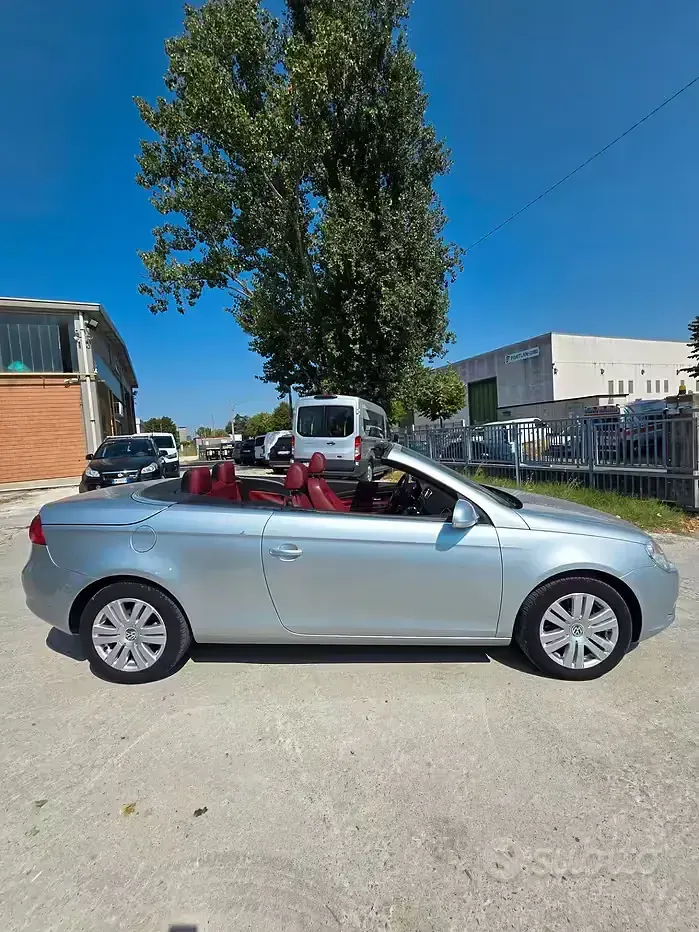 Usata VW Eos 140 CV (102 kW) 2007 Grigio Cabrio