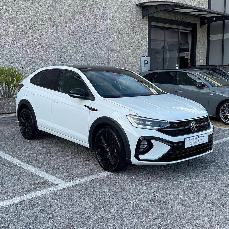 Usata VW Taigo R-line 150 CV (110 kW) 2023 Bianco SUV