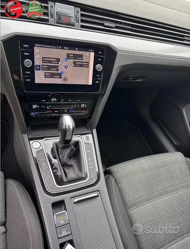 Usata VW Passat Business 122 CV (89 kW) 2021 Bianco Station wagon
