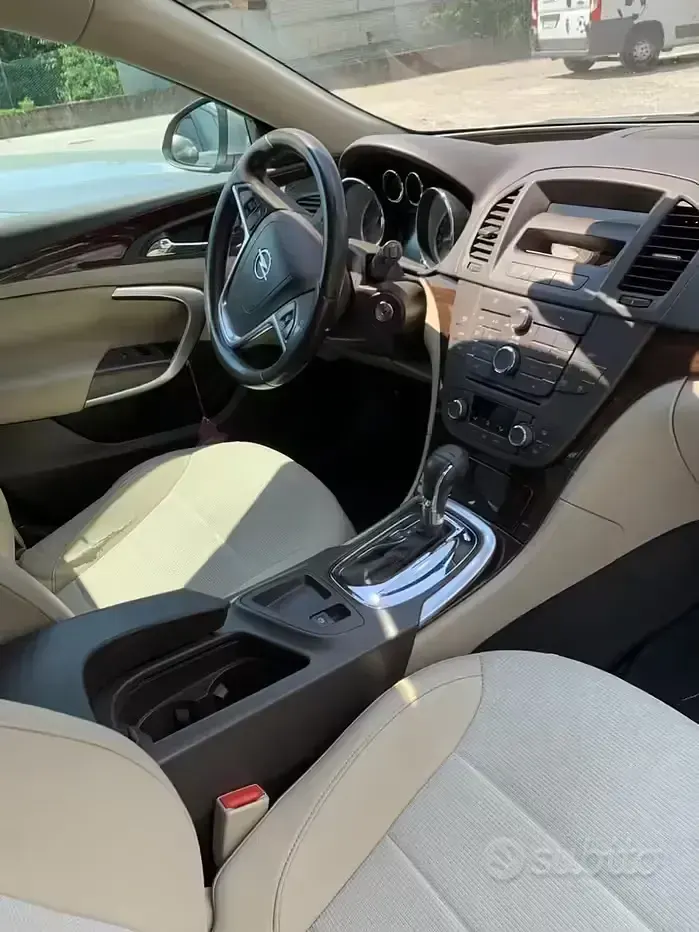 Usata Opel Insignia 131 CV (96 kW) 2010 Station wagon