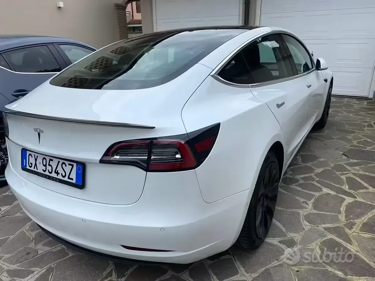 Usata Tesla Model 3 Performance 100 kW (136 CV) 2019 Bianco Berlina