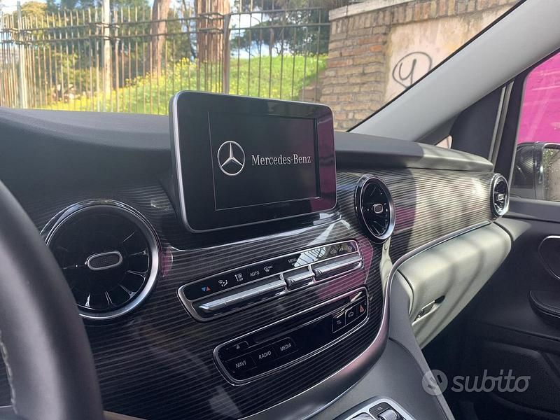 Usata Mercedes V250 2020 Nero Monovolume