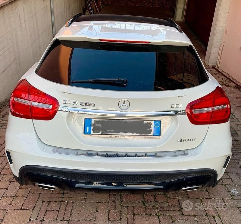 Usata Mercedes GLA200 Premium 136 CV (100 kW) 2014 Bianco SUV