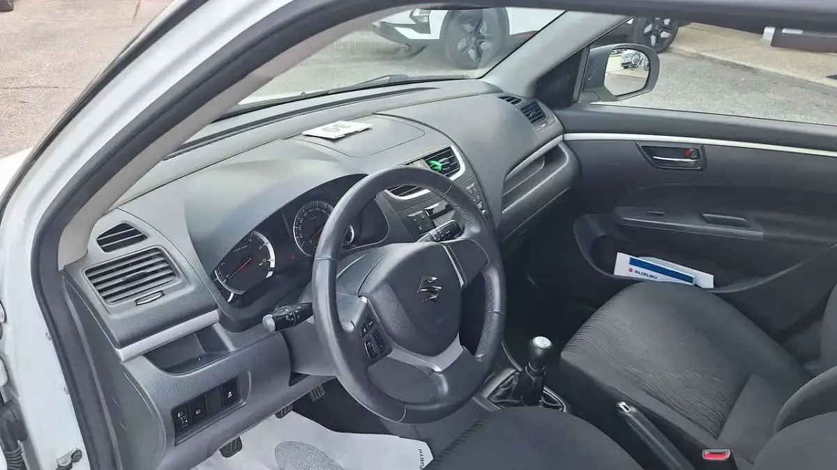 Usata Suzuki Swift GL 75 CV (55 kW) 2013 Bianco Utilitaria