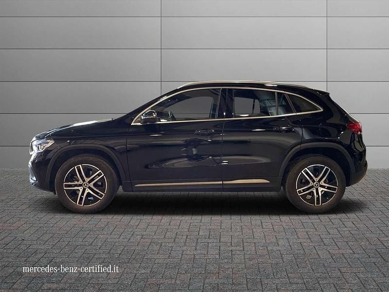 Begagnad Mercedes GLA180 116 HK (85 kW) 2022 Svart SUV