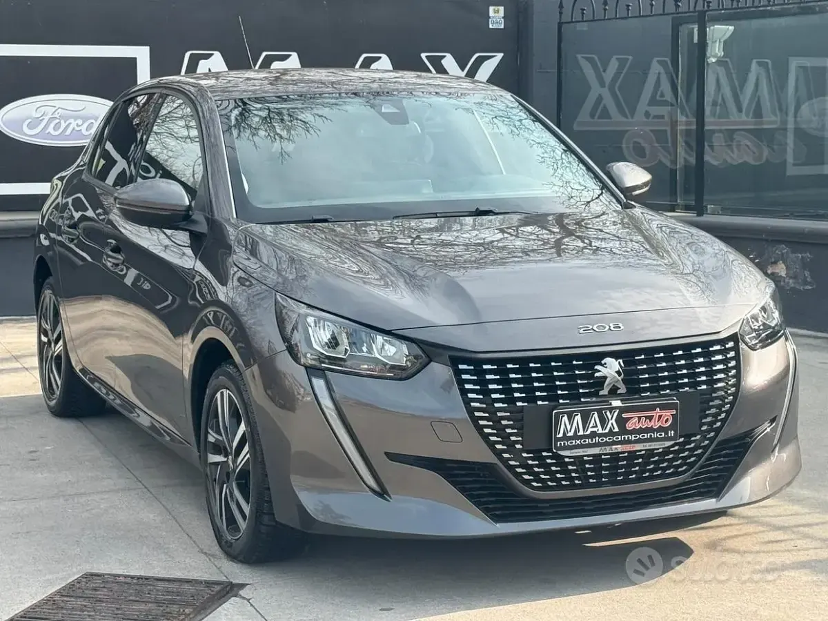 Usata Peugeot 208 GT 102 CV (75 kW) 2021 Grigio Utilitaria