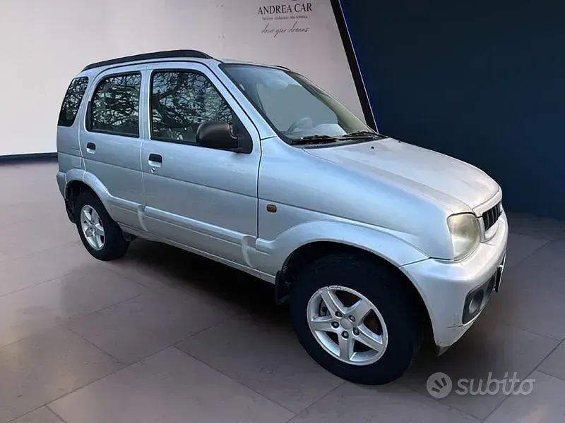 Usata Daihatsu Terios 85 CV (62 kW) 2004 Grigio SUV