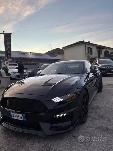 Usata Ford Mustang 317 CV (233 kW) 2018 Nero Coupé