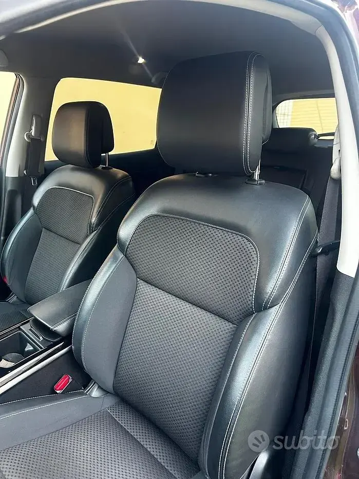 Usata Renault Koleos Intens 131 CV (96 kW) 2017 Rosso SUV